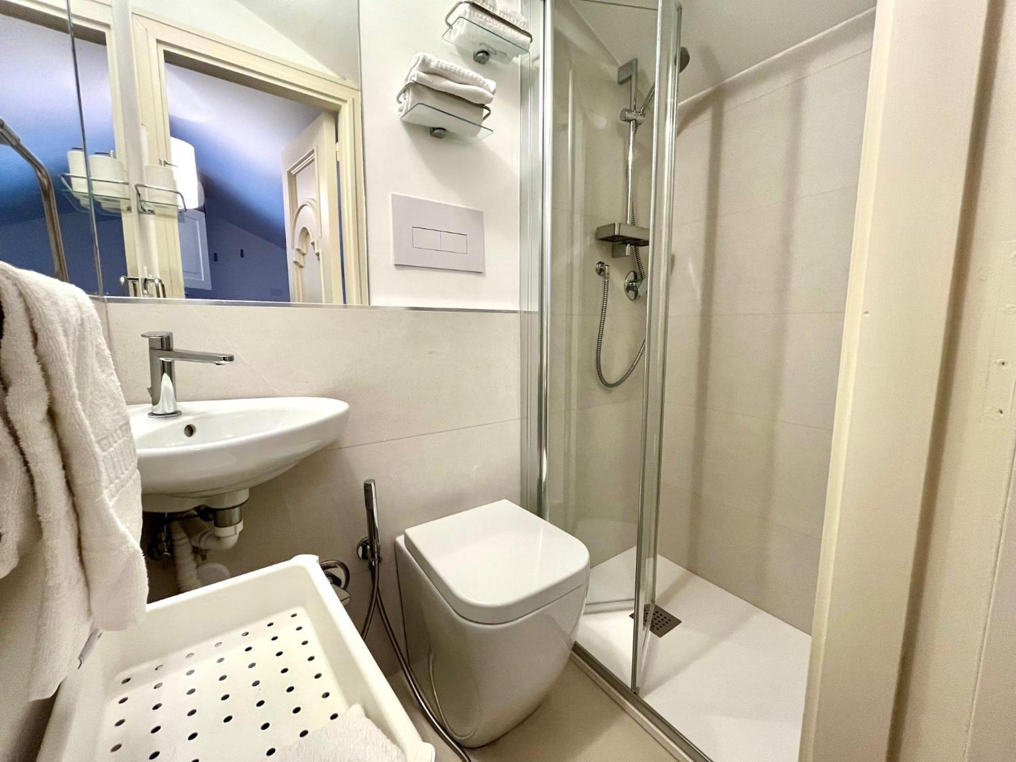 Bella Domus Suites Salerno Esterno foto